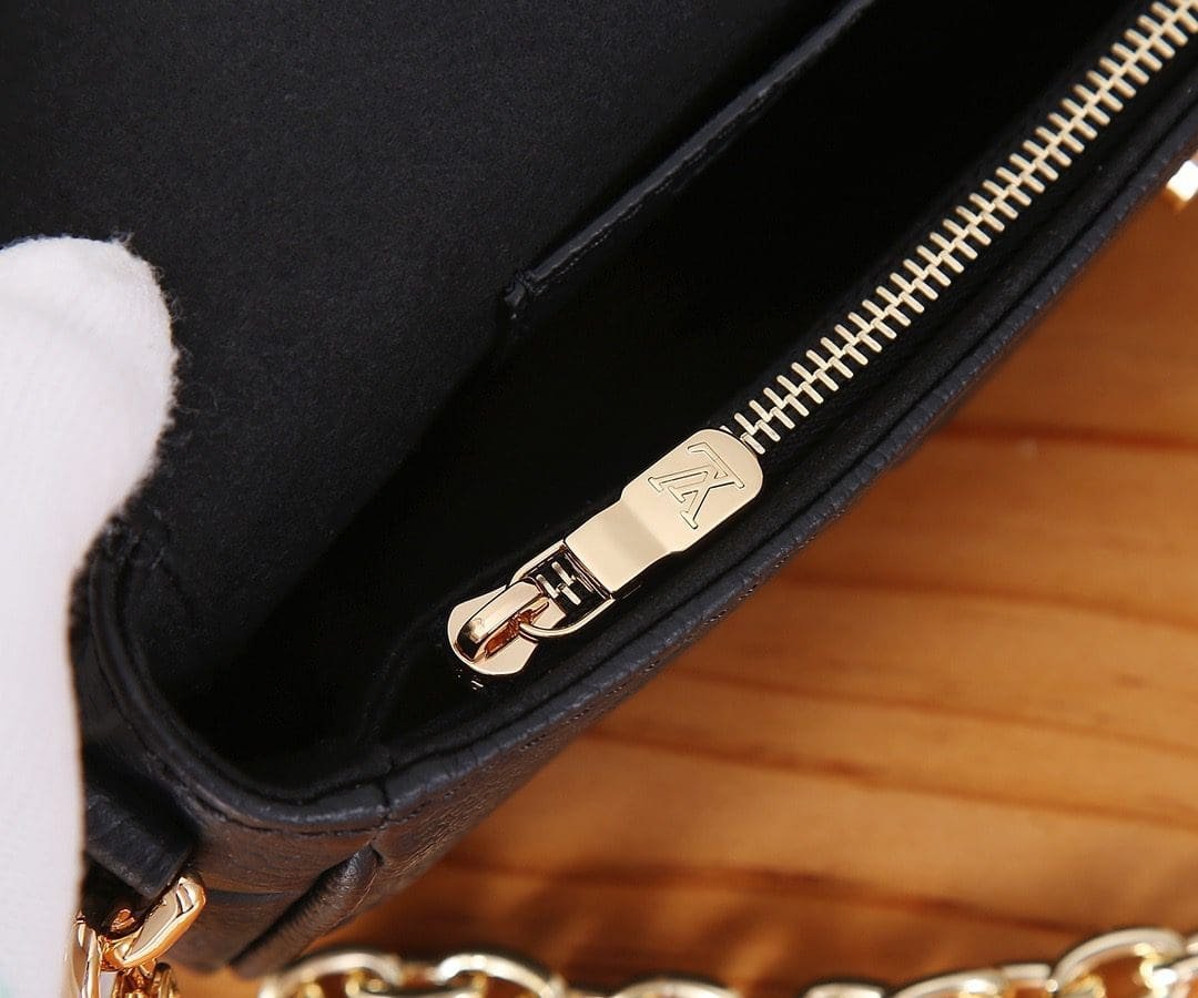 L0vis Vvtt0n M82154 WALLET ON CHAIN IVY handbag